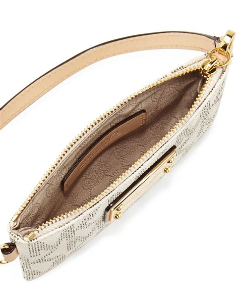 michael michael kors jet set small wristlet